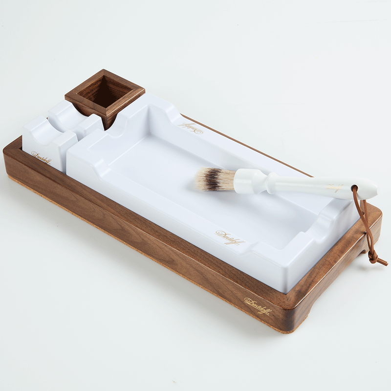 新品未使用　ダビドフ Davidoff The Ritual 葉巻　灰皿 Davidoff The Ritual Set Ashtray | CIGAR.com