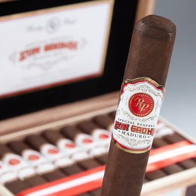 Rocky Patel Sun Grown Maduro