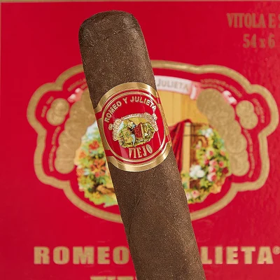 Romeo y Julieta Viejo