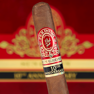 Perdomo Reserve 10th Anniversary Box-Pressed Sun-Grown
