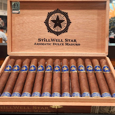 Dunbarton Tobacco & Trust StillWell Star Aromatic Dulce Maduro